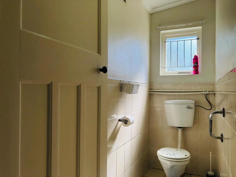 4 Bedroom Property for Sale in Gansbaai Central Western Cape